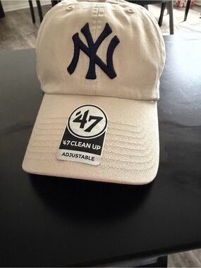 '47 Kids New York Yankees Beige Cap with Navy Logo
